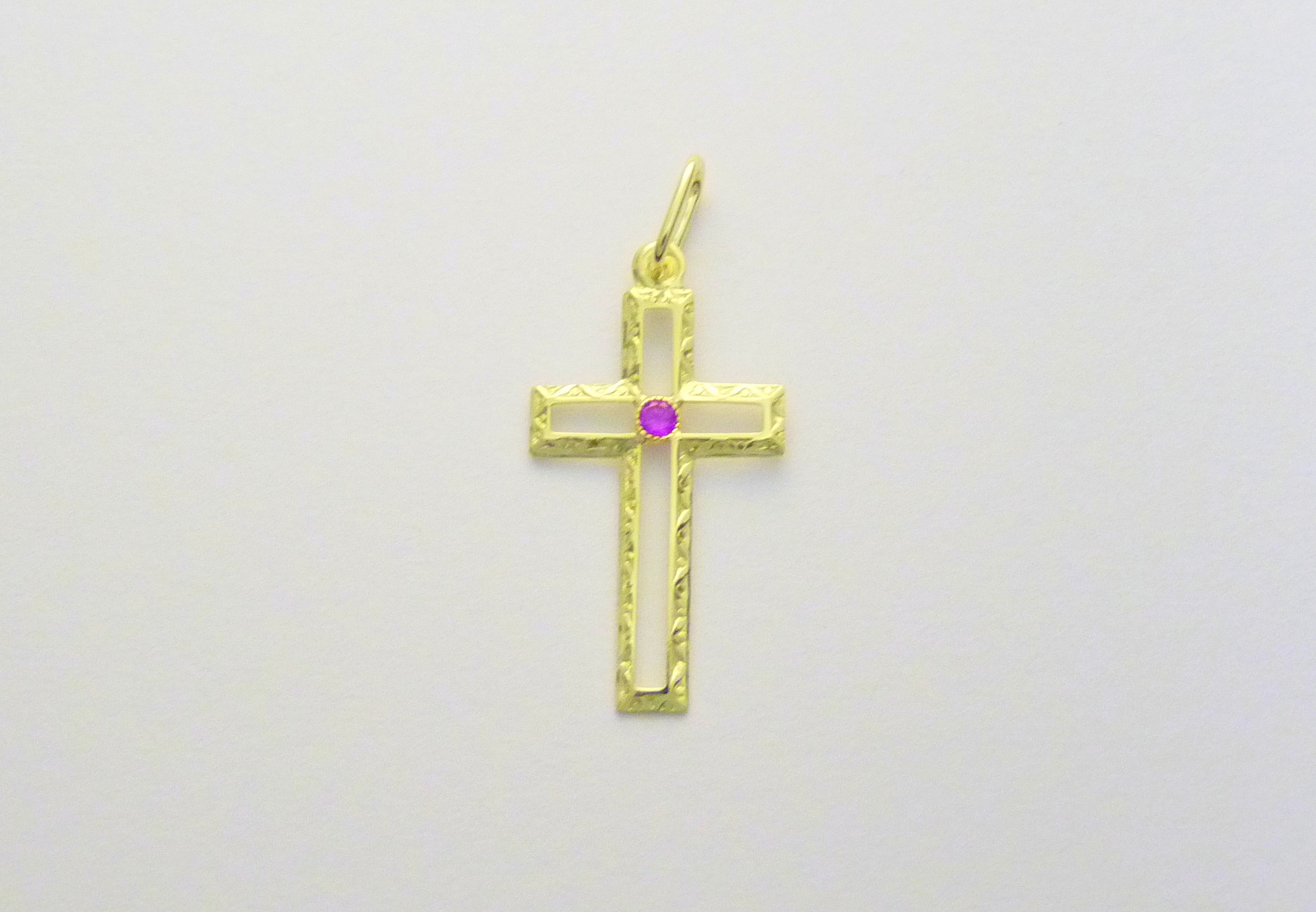 Křížek odlehčený malý prořezávaný s kamínkem 2 mm 0,40 g/ks 453-001-399 K