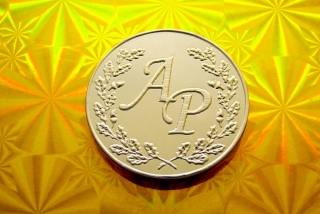 Čokoládová mince narozeniny-Dubový věnec s monogramem 999-002-007